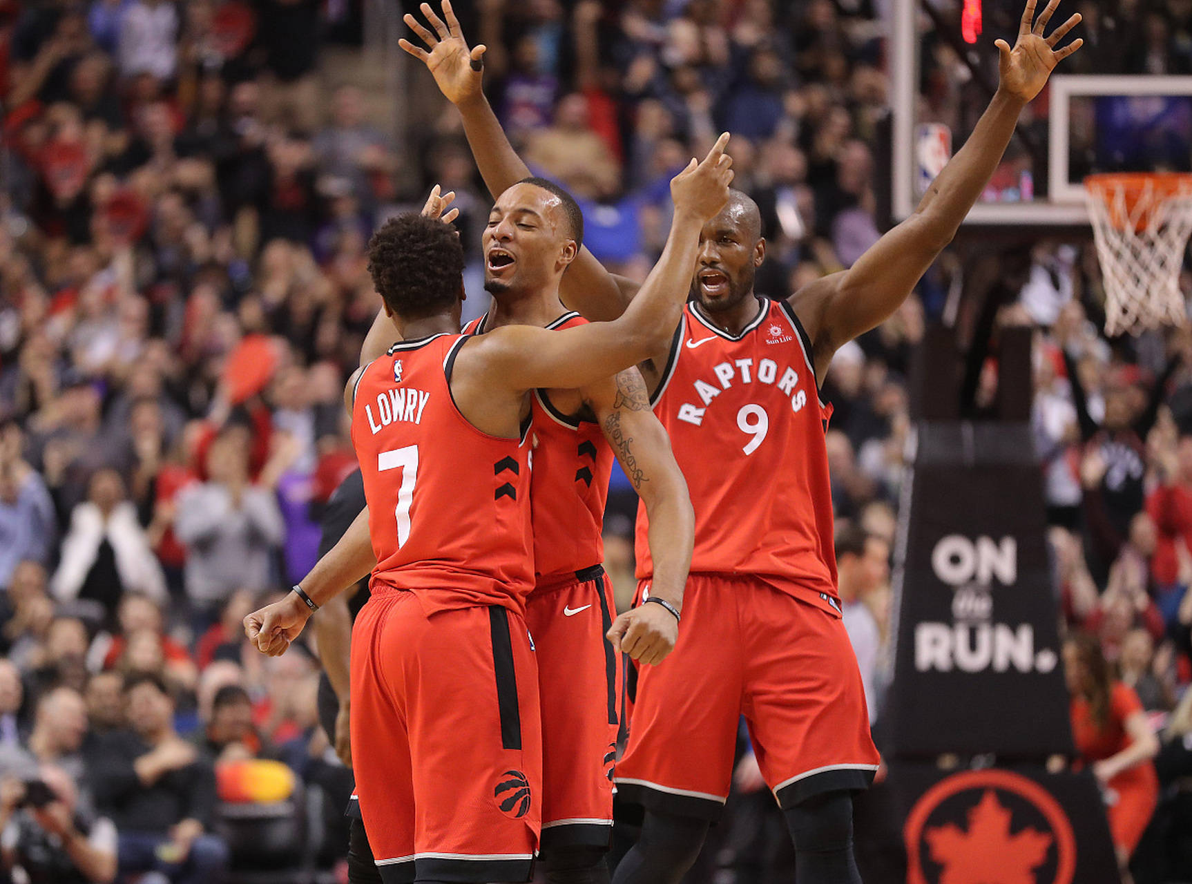 开云体育培训-猛龙队主场取胜，气势如虹！