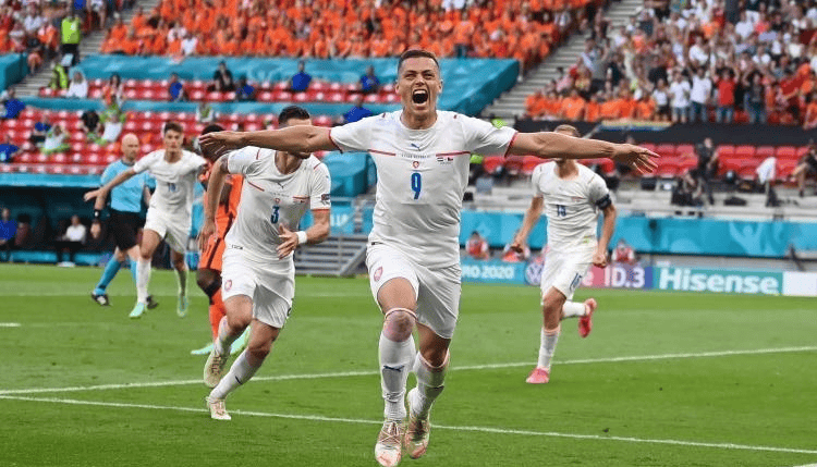 开云体育官网app-包含捷克迎战波兰，欧洲杯晋级形势岌岌可危的词条