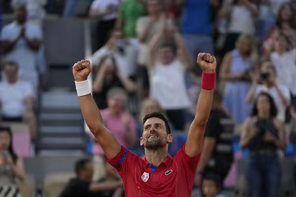 塞尔维亚豪取大胜，晋级半决赛